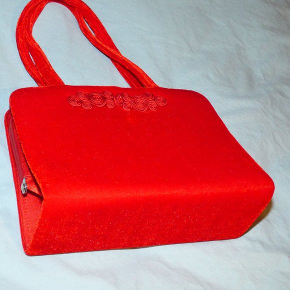 Cute T2 Red Bag - Picture 1 of 11